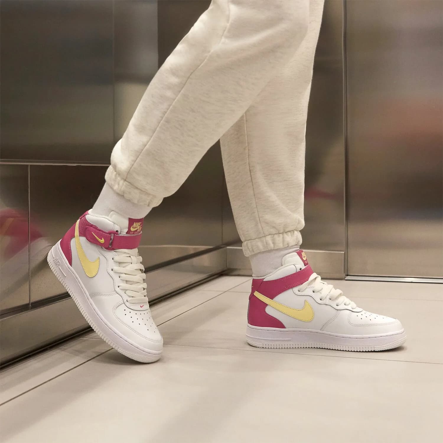 کتونی Nike مدل Air Force 1 Mid – DH2933-100 — تصویر ۸