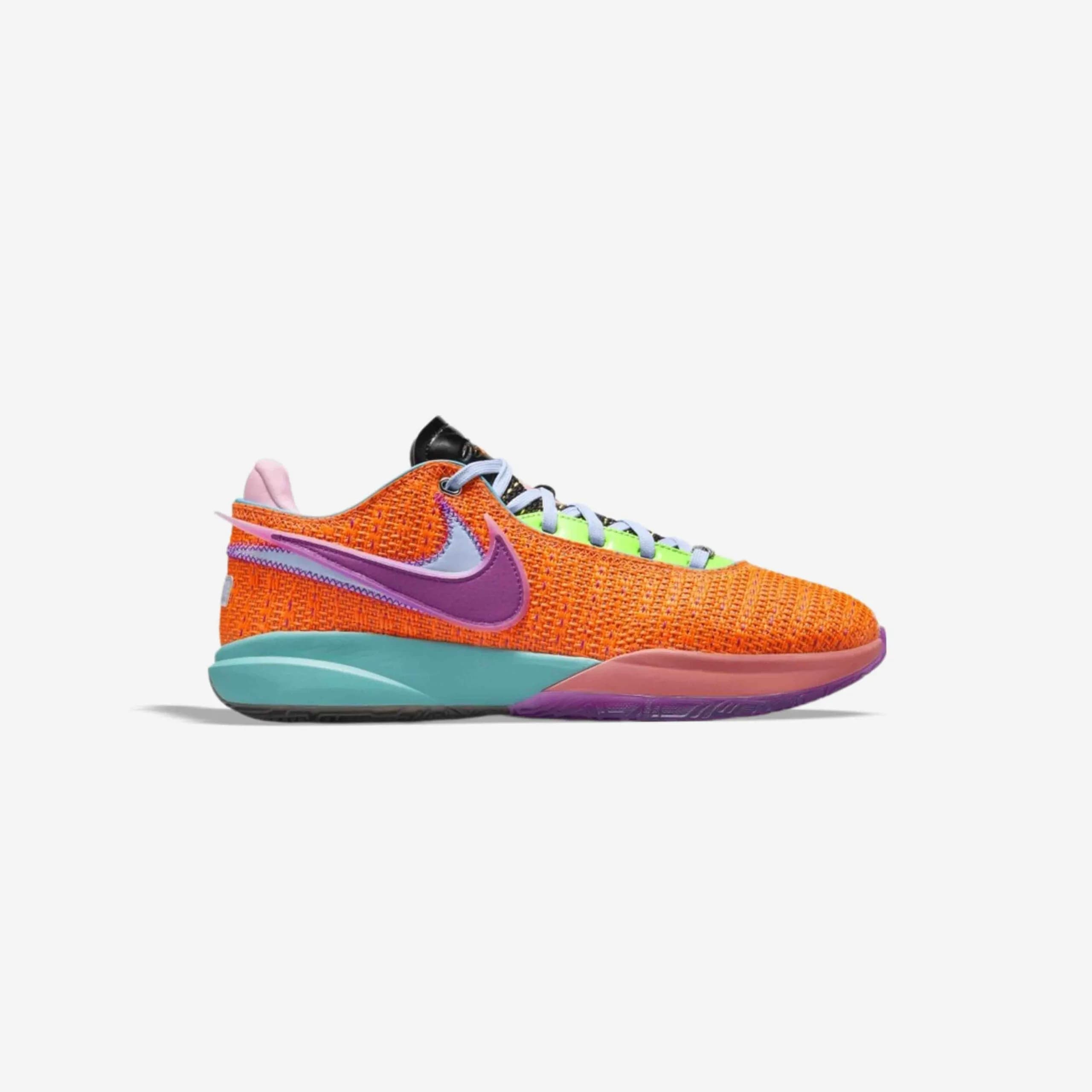کفش بسکتبال Nike مدل LeBron 20 Chosen 1 – DJ5423-800