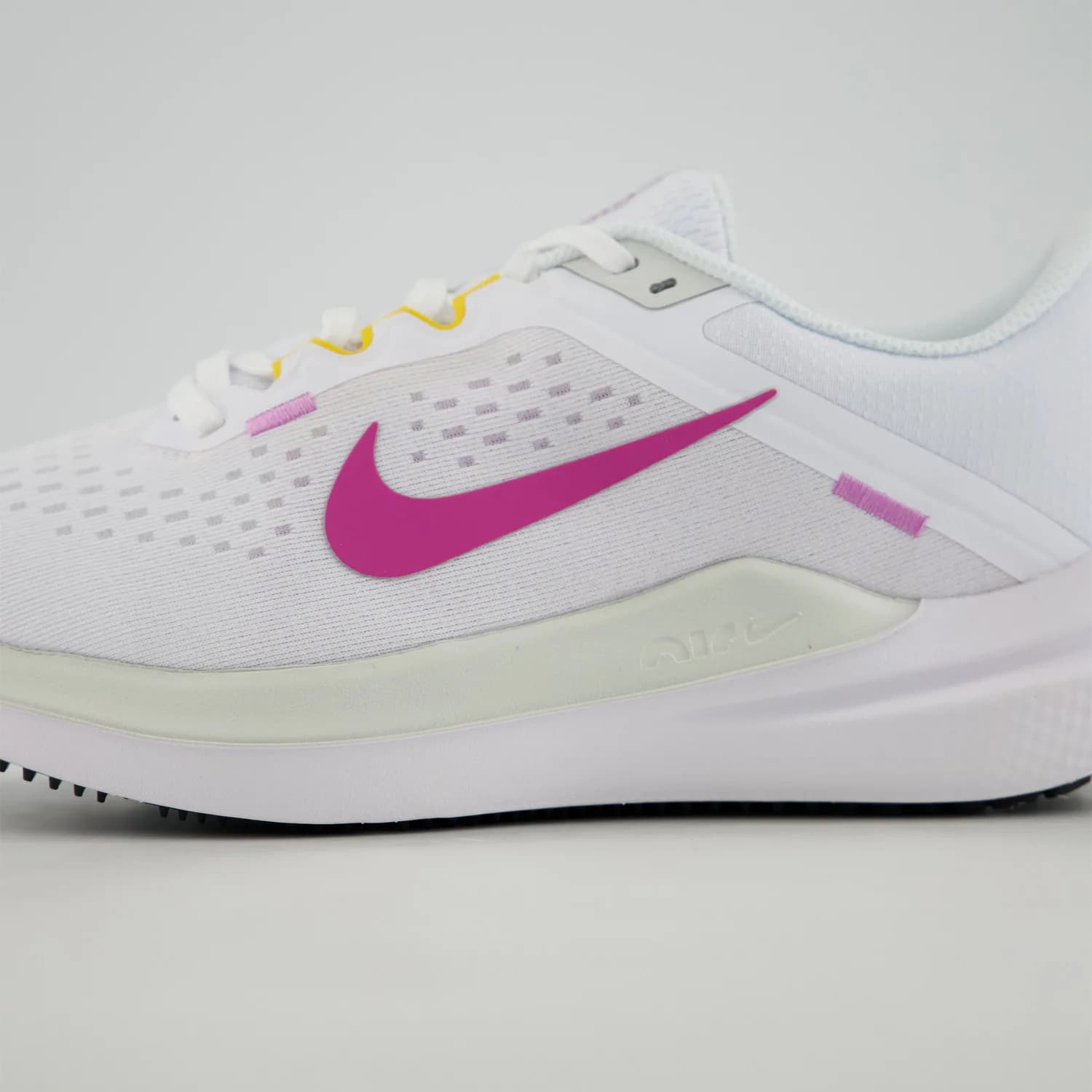 کفش دویدن Nike مدل Air Winflo 10 – DV4023-103 — تصویر ۴