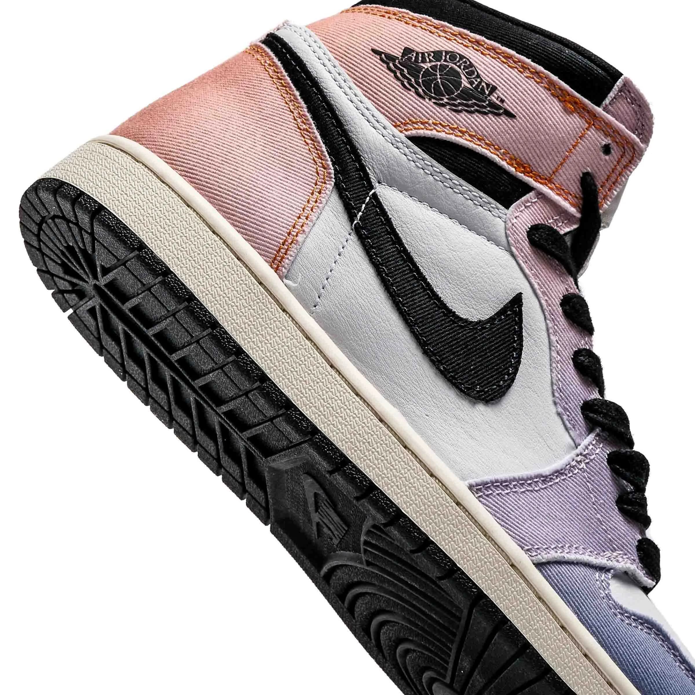 کتونی بسکتبال Nike مدل Air Jordan 1 High Skyline – DX0054-805 — تصویر ۵