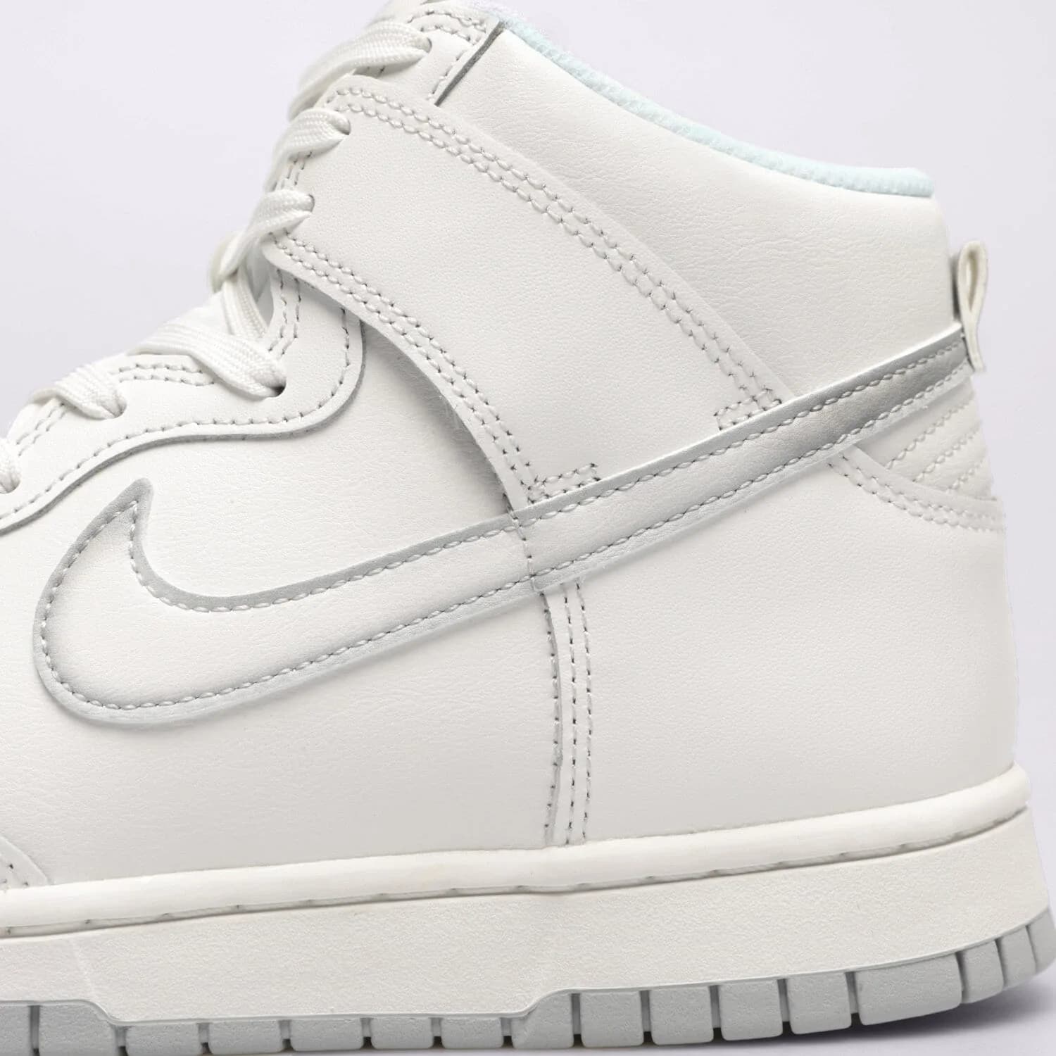 کتونی Nike مدل Dunk High Retro – FD6922-100 — تصویر ۸