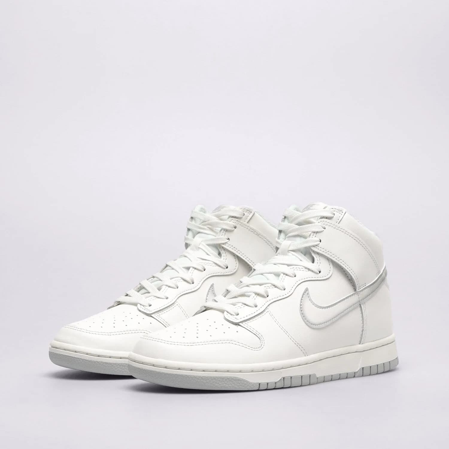 کتونی Nike مدل Dunk High Retro – FD6922-100 — تصویر ۳