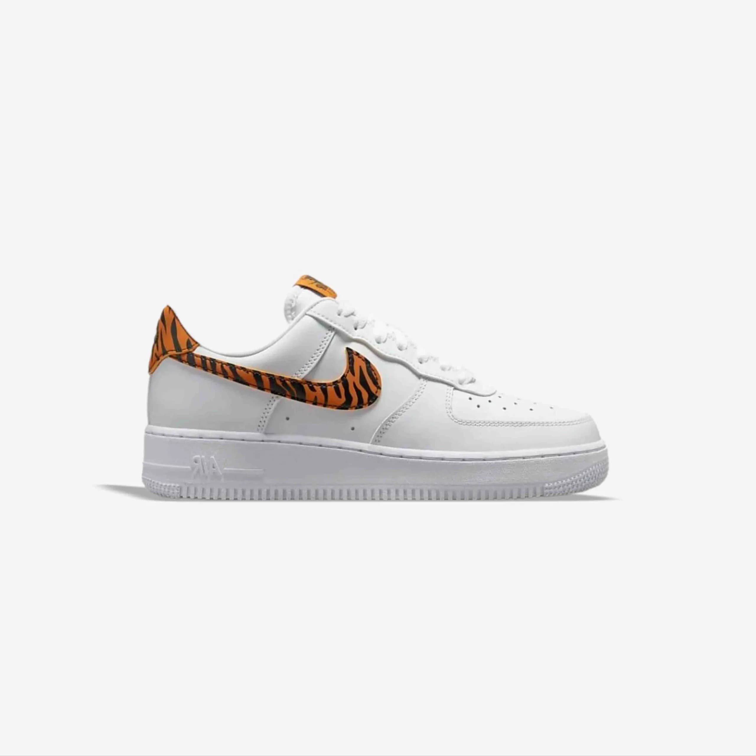 کتونی Nike مدل Air Force 1 – DD8959-108