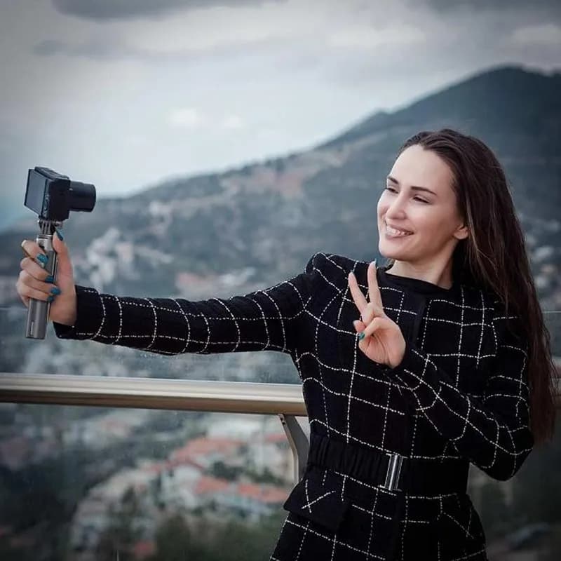 مونوپاد و سه پایه شاتر دار پرودو PORODO DUAL LIGHTING SELFIE STICK PD-SLSTL دارای چراغ جداشونده — تصویر ۲