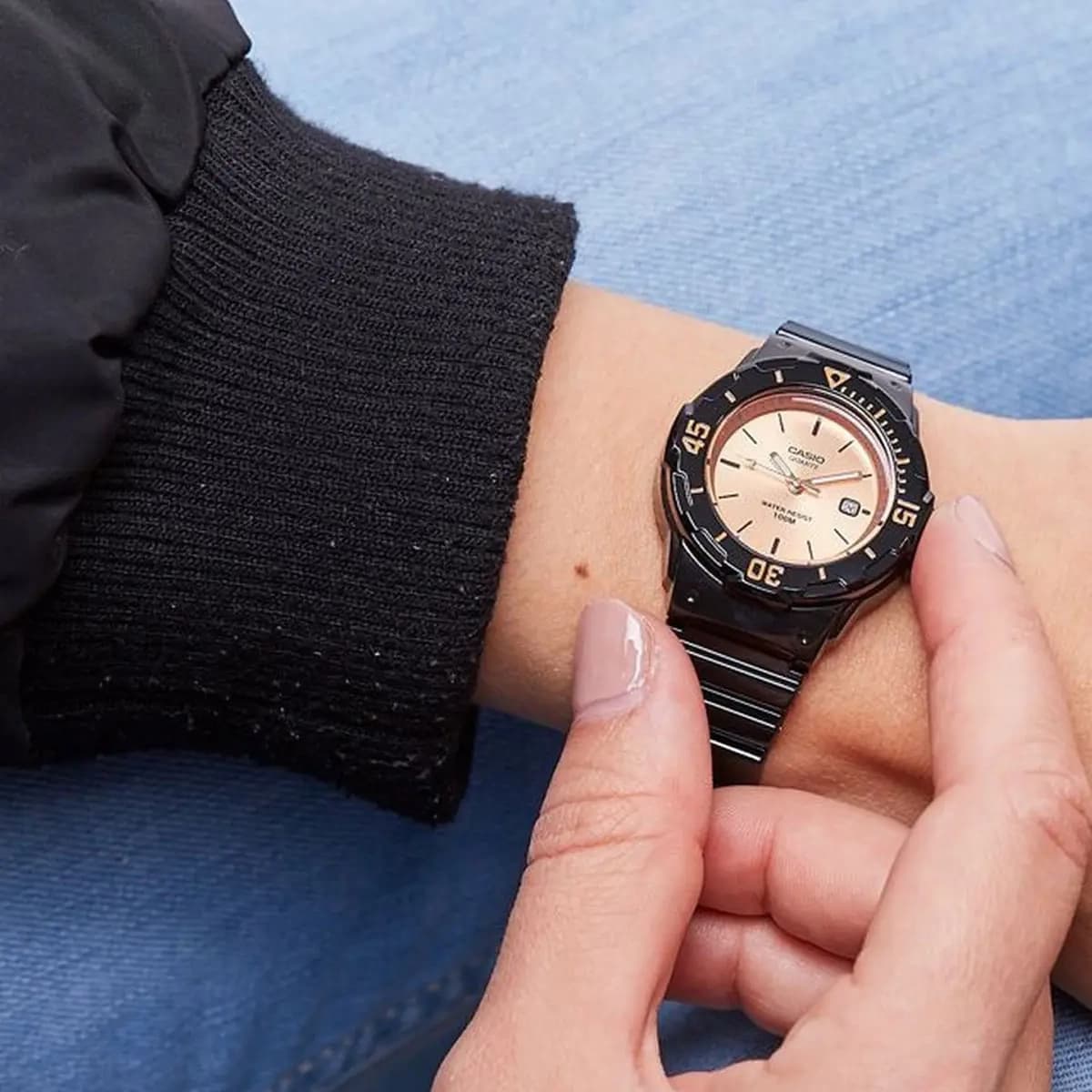 ساعت مچی زنانه کاسیو مدل Casio LRW-200H-9E2VDF — تصویر ۴