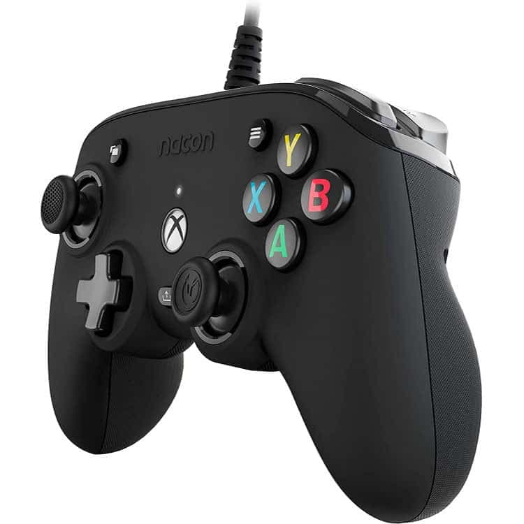 کنترلر با سیم Nacon Pro Compact مخصوص Xbox – مشکی — تصویر ۲