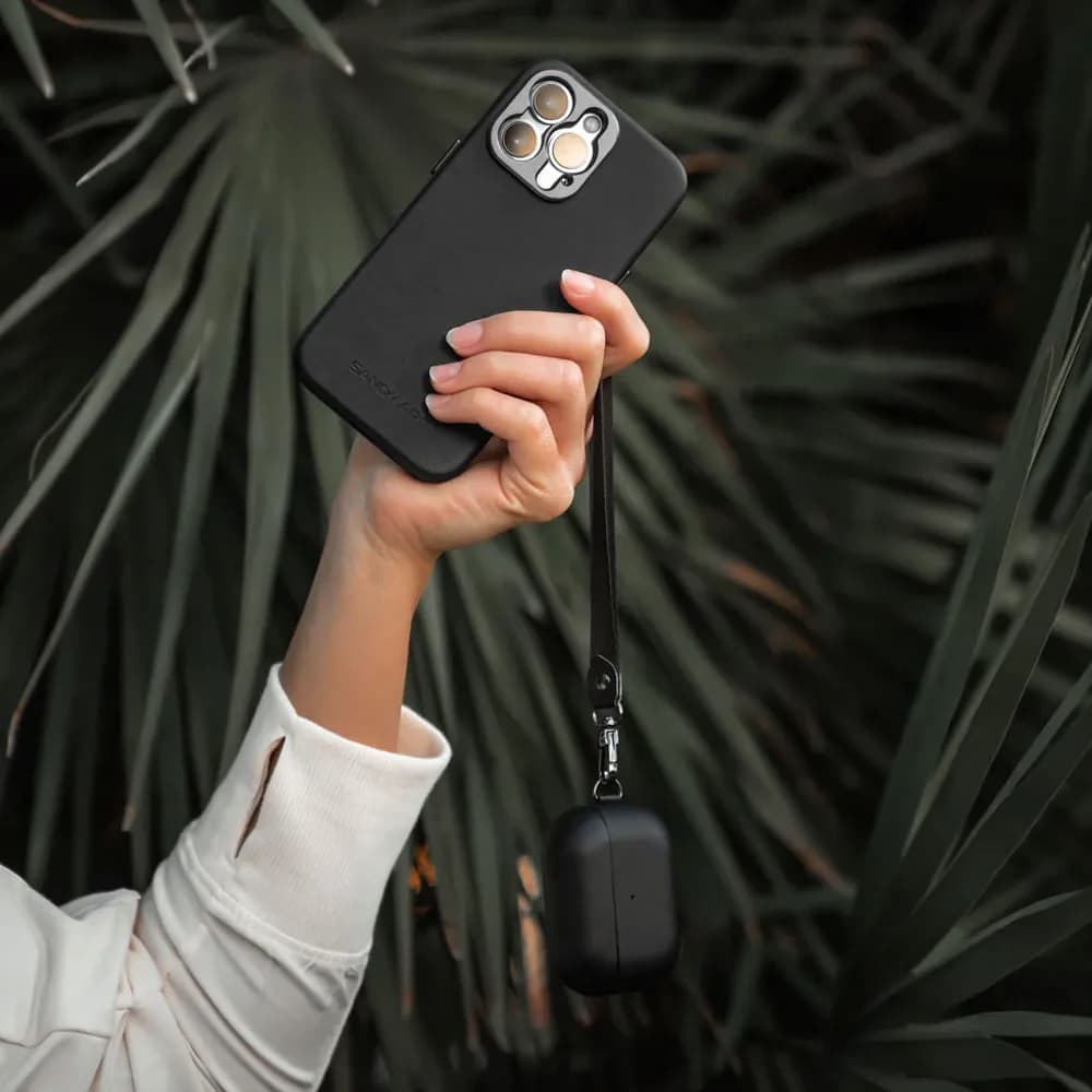 کاور ایرپاد چرمی Sandmarc Leather Edition – AirPods Pro Case Black — تصویر ۴