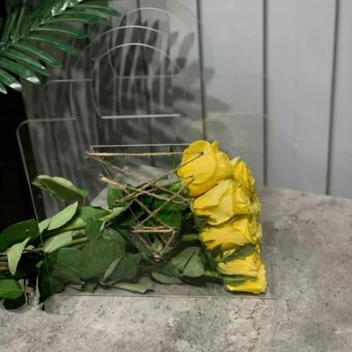 دسته گل رز برای روز مرد برای معلم 5955