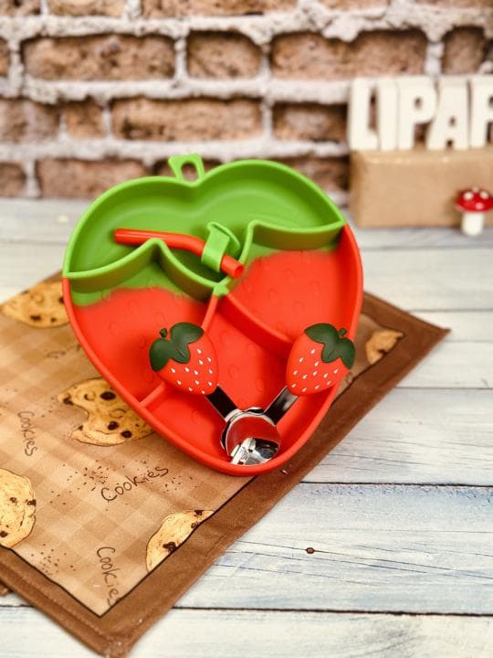ظرف غذای کودک سلیکونی توت فرنگی کد 0994