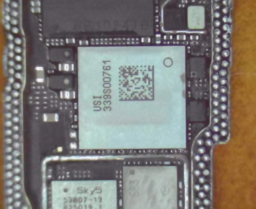 آی سی آنتن وای فای و بلوتوث آیفون 12 و 12 پرو | (U_WLAN_W)IC Wifi And Bluetooth Antenna iPhone 12 Pro / 12 (339S00761)