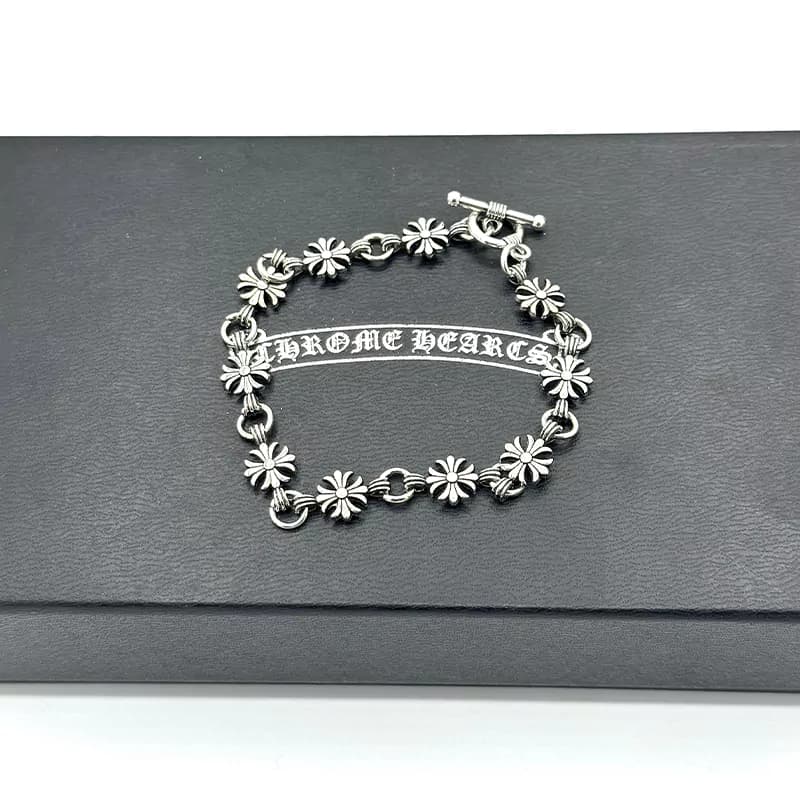 دستبند کروم هارتز Chrome Hearts کد 2 — تصویر ۲