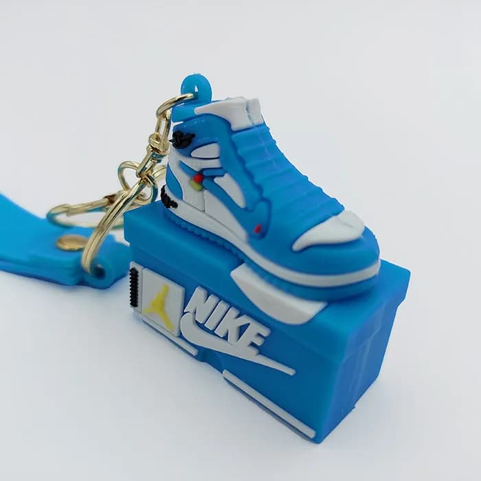 سرکلیدی سیلیکونی بزرگ کفش نایک Nike آبی 39060