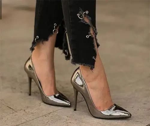 کفش مجلسی پاشنه بلند مدل لودشکا ورنی (طوسی) کد 4391