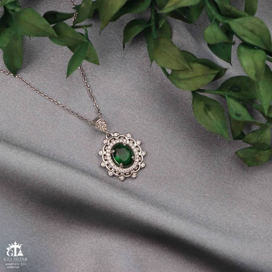 مدال نقره زنانه تک نگین میکرو کد 21951 — تصویر ۳