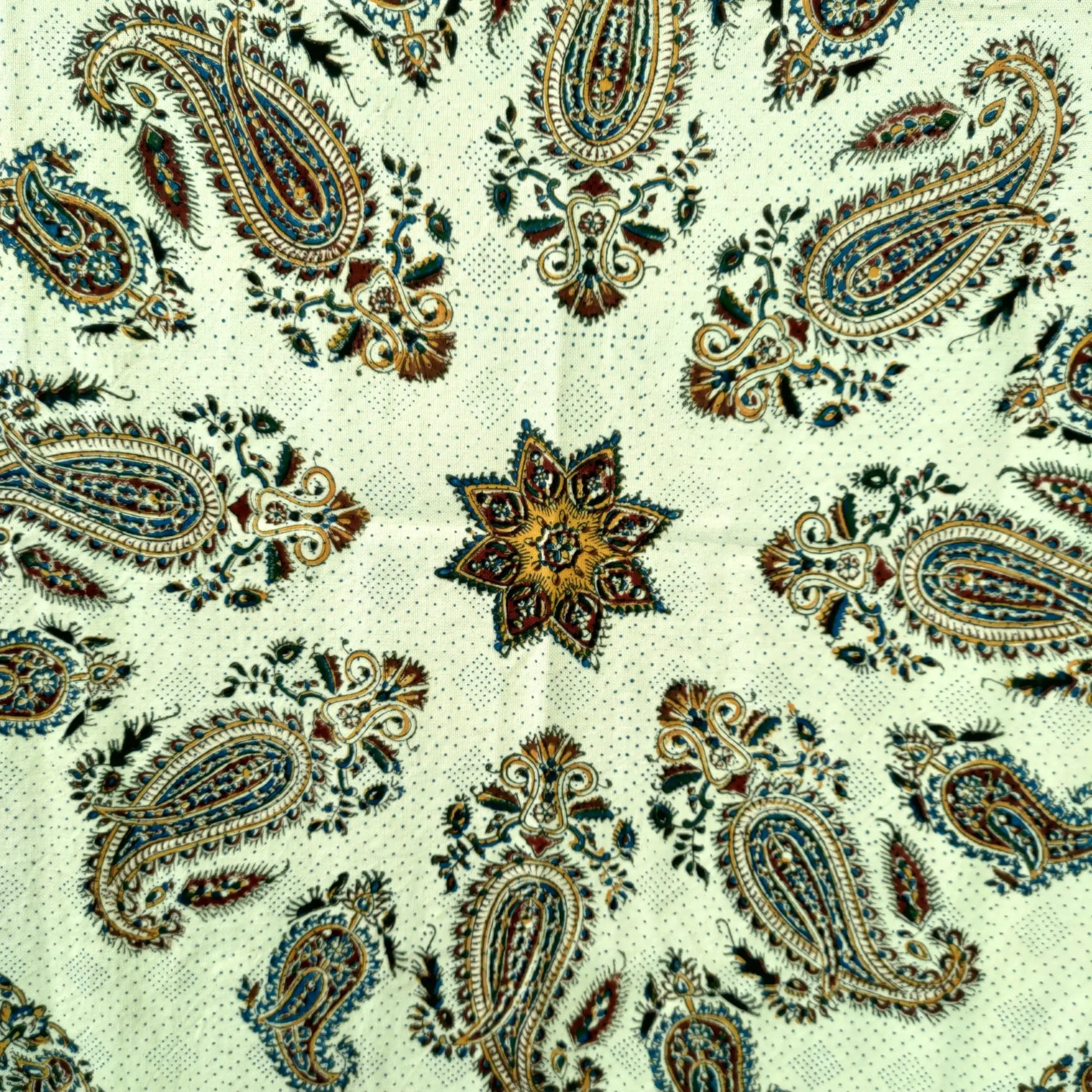 پارچه قلمکاری 1 در 1 سنتی — تصویر ۲