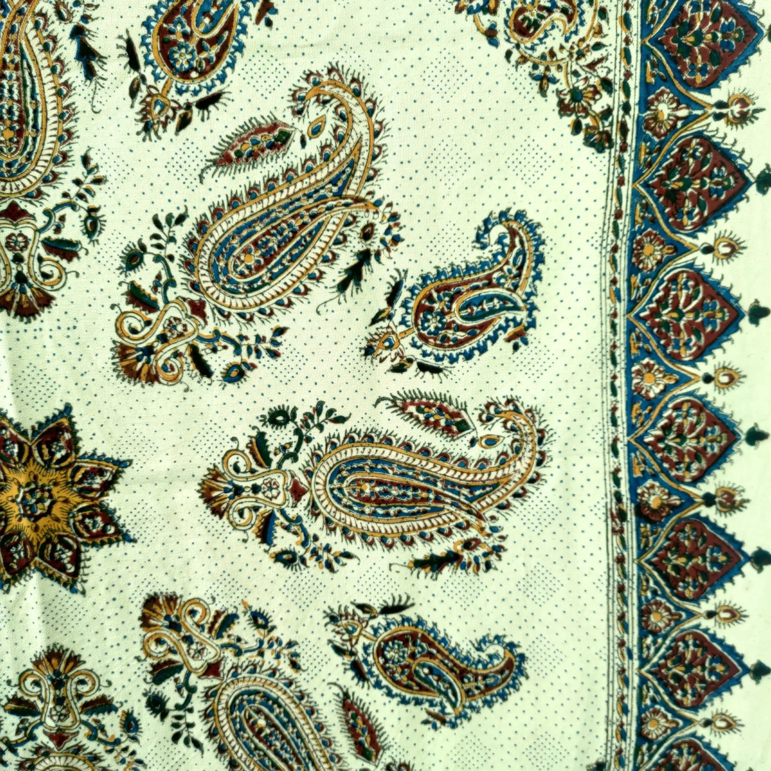 پارچه قلمکاری 1 در 1 سنتی — تصویر ۳