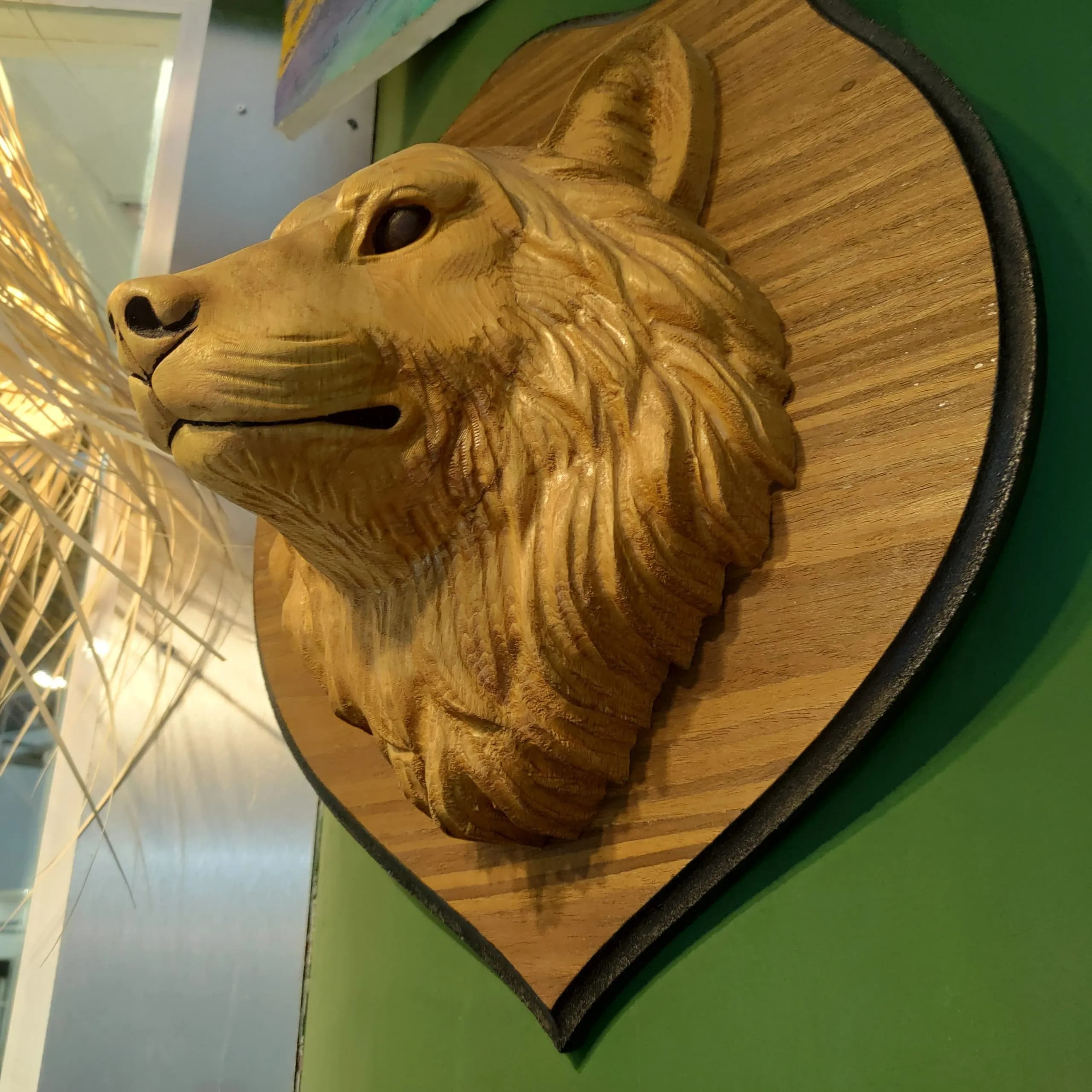 سردیس سر گرگ منبت کاری — تصویر ۳