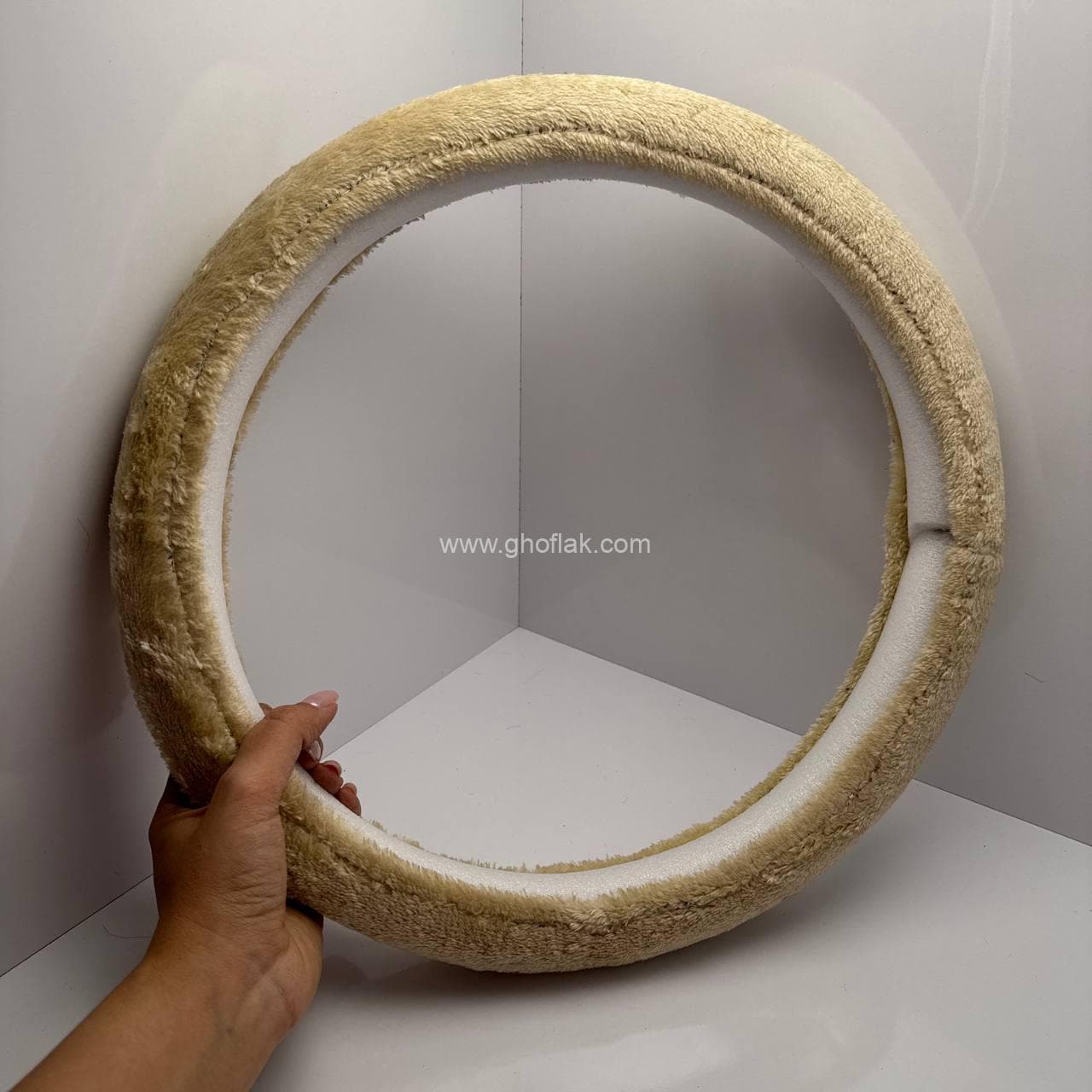 دورفرمانی خزدار ساده کوتاه — تصویر ۲