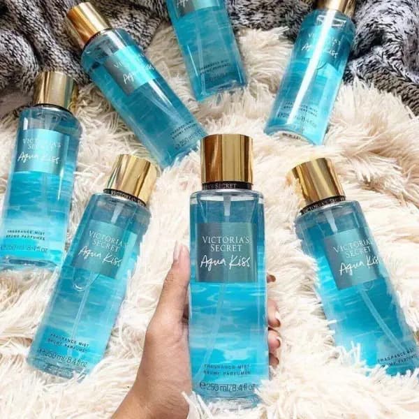 بادی اسپلش زنانه ویکتوریا سکرت مدل Aqua kiss — تصویر ۲