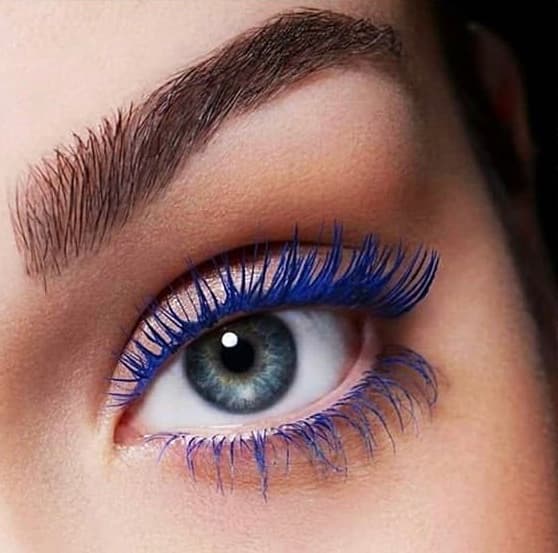ریمل کاریته رنگ مواد آبی volume mascara — تصویر ۳