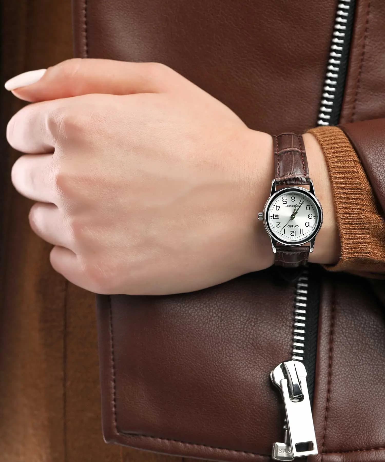 ساعت مچی زنانه اصل کاسیو (casio) زیرمجموعه استاندارد مدل LTP-V002L-7B2UDF — تصویر ۵