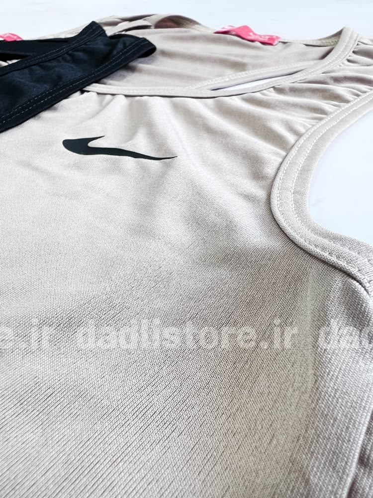 کراپ تاپ ورزشی زنانه فلامنت نایکی Nike — تصویر ۴
