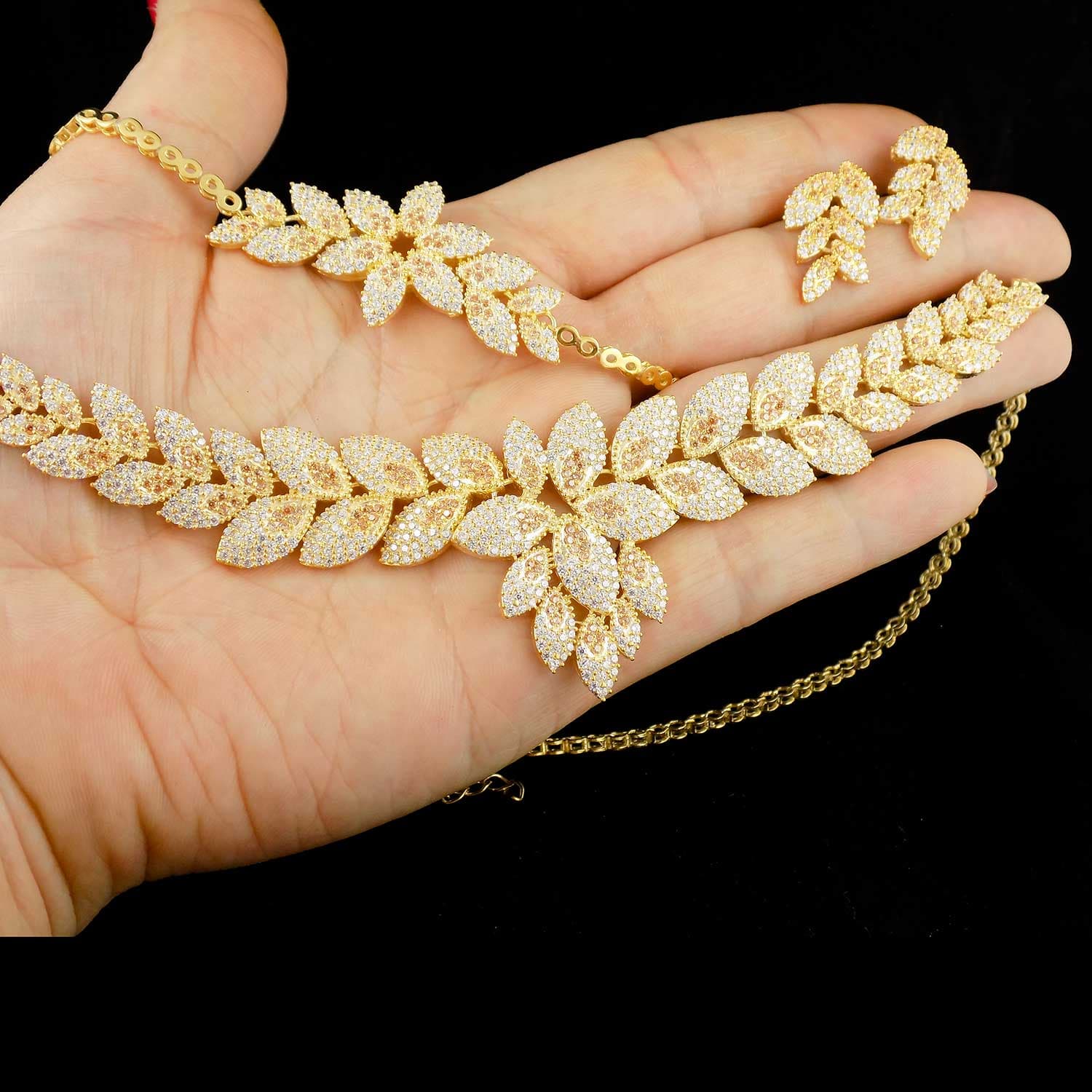 سرویس نقره عروس طرح طلا ma-n138 — تصویر ۳
