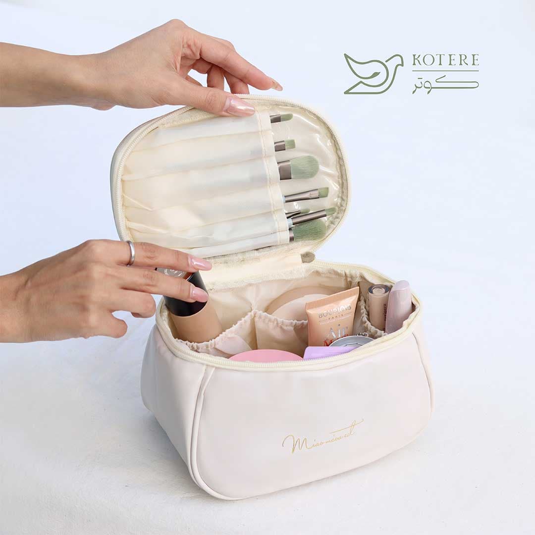 کیف آرایشی کد 2137 — تصویر ۳