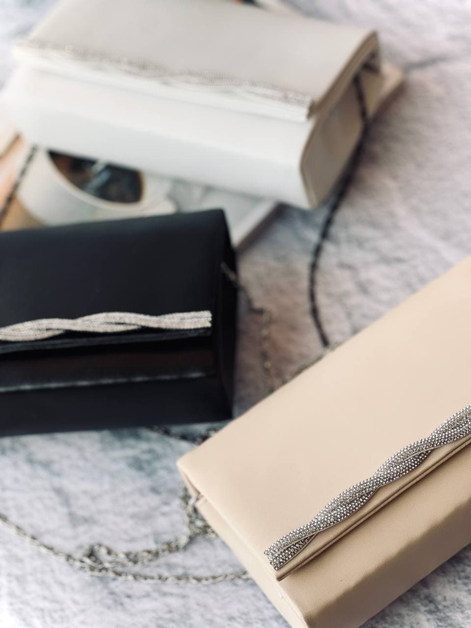 کیف کتابی نگین مارپیچ