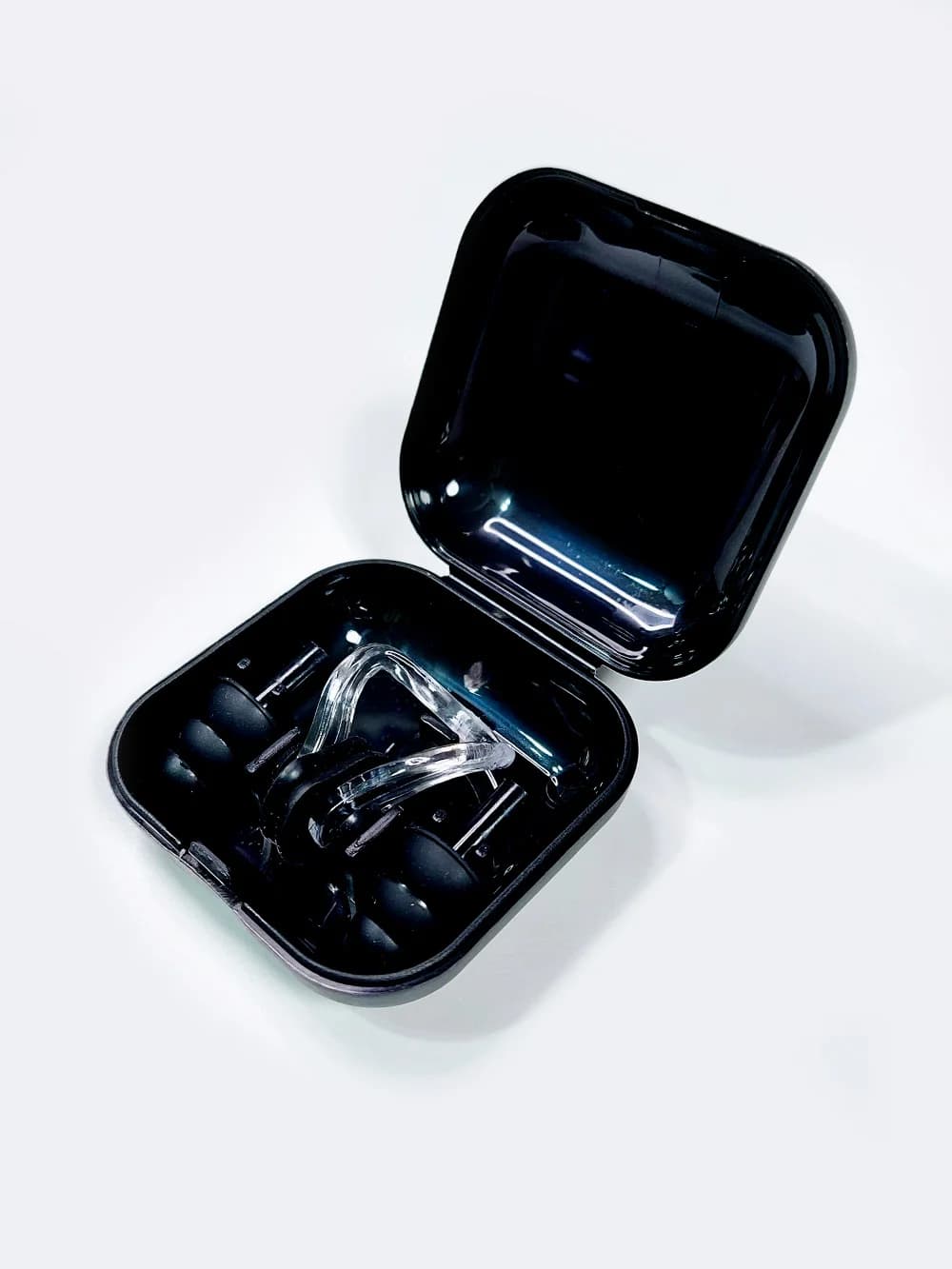 گوشگیر شنا و دماغ گیر شنا مشکی رنگ سیلیکونی برند اسپیدو ( Speedo ) با قاب مشکی