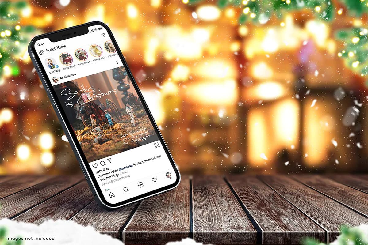 موکاپ موبایل در کریسمس و زمستان روی میز چوبی — تصویر ۲