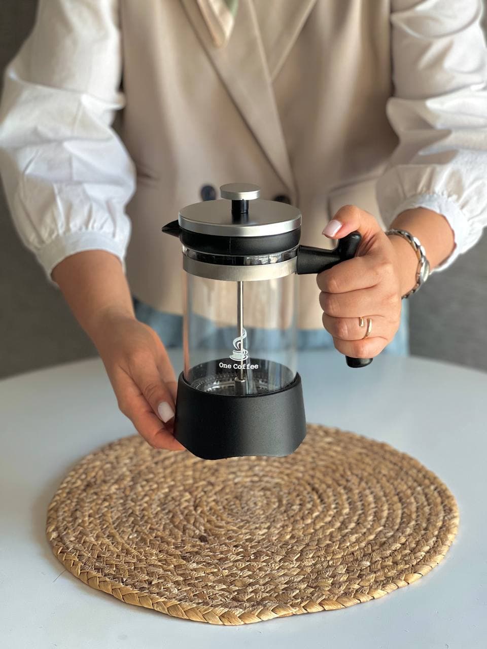فرنچ پرس 600 میل One Coffee رنگ مشکی — تصویر ۳