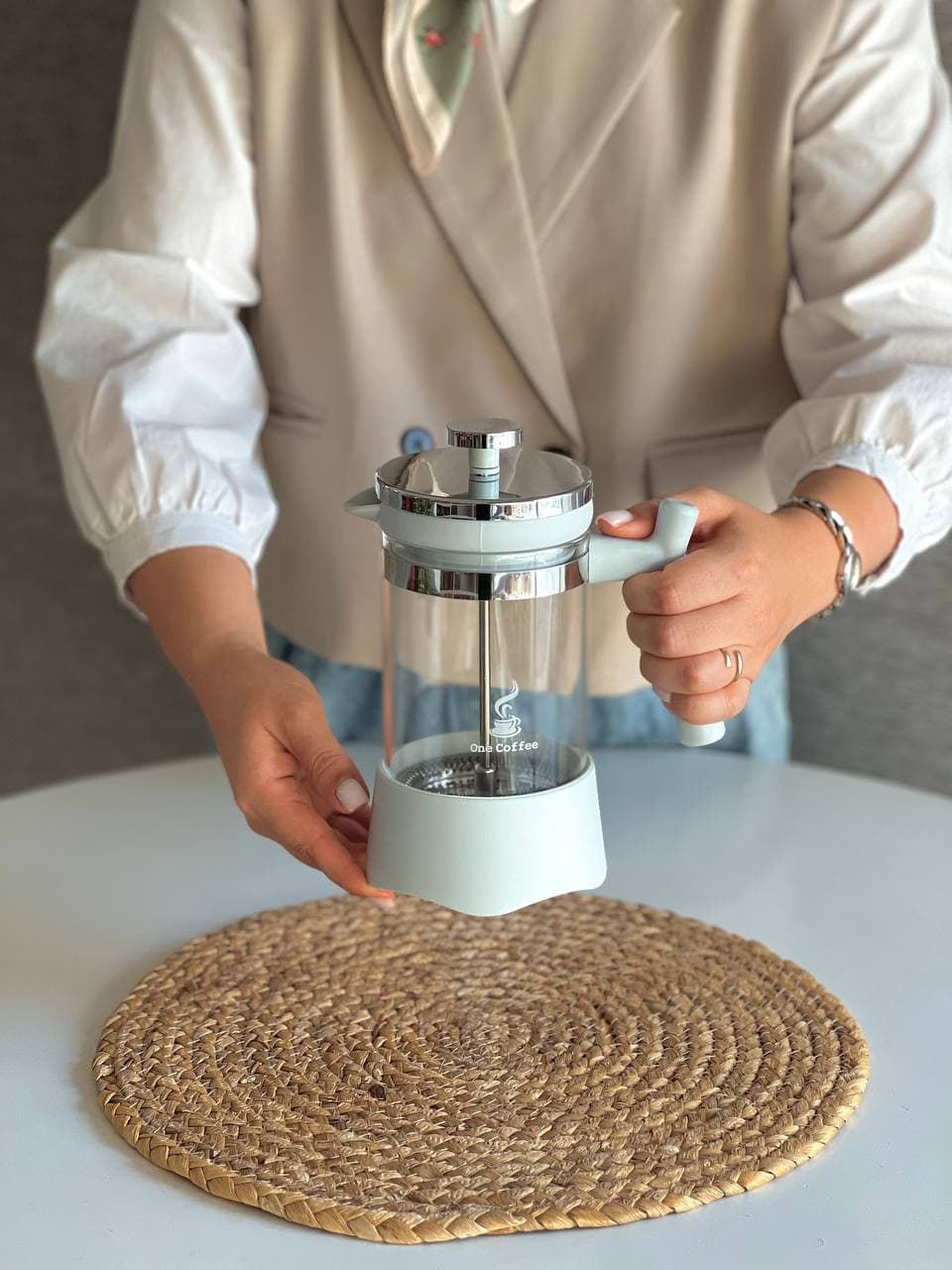 فرنچ پرس 600 میل One Coffee رنگ طوسی روشن — تصویر ۲