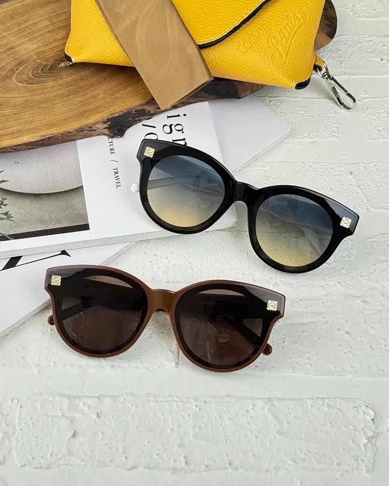 عینک آفتابی زنانه لوئوه مدل LOEWE LW 40149U (sl) — تصویر ۴