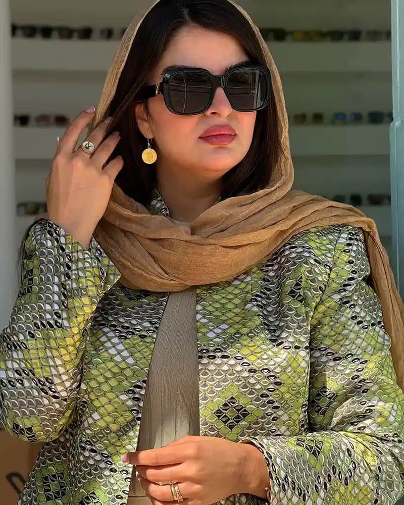 عینک آفتابی زنانه لویس ویتون مدل LOUIS VUITTON Z2133E — تصویر ۲