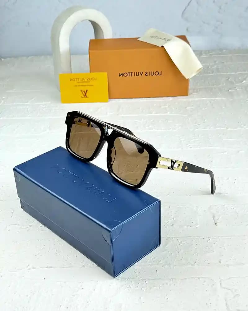 عینک آفتابی اسپرت لویس ویتون مدل LOUIS VUITTON Z1801E (sl) — تصویر ۴