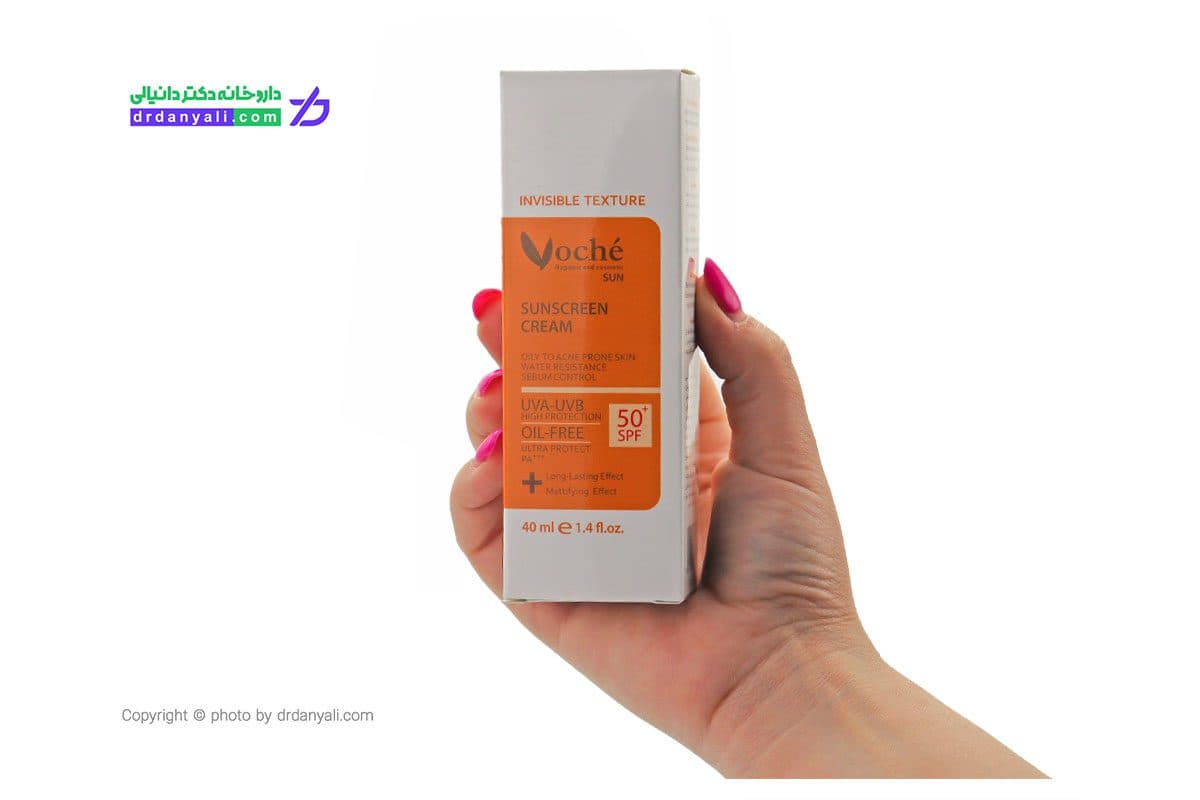 کرم ضد آفتاب پوست چرب وچه SPF50 بی رنگ 40 میل — تصویر ۲