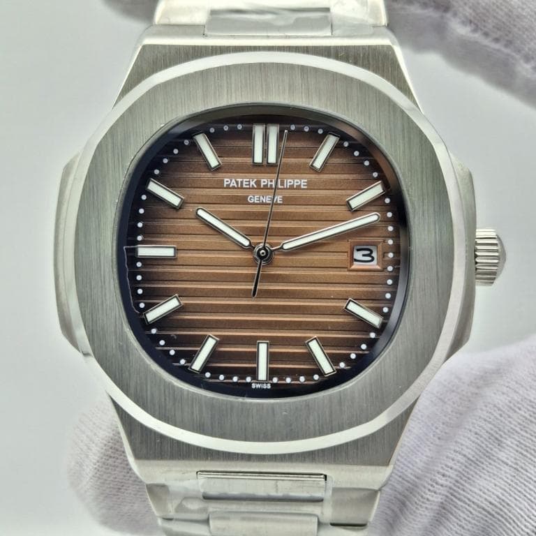 ساعت مردانه پتک فیلیپ ناتیلوس صفحه قهوه ای(نسکافه ای) موتور ژاپن Patek Philippe — تصویر ۲