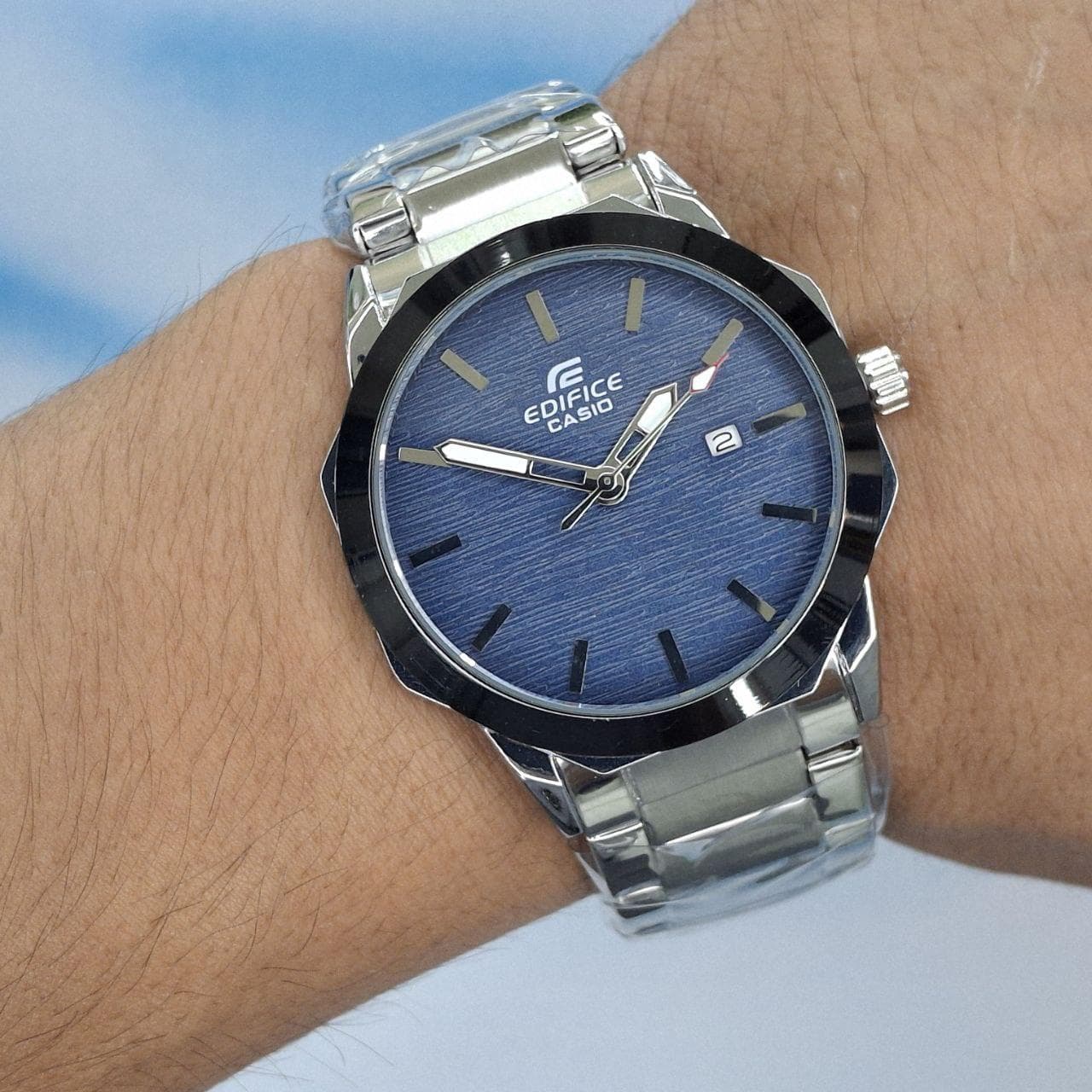 ساعت مچی مردانه کاسیو ادیفایس Casio Edifice بند استیل رنگ ثابت با گارانتی یکساله — تصویر ۳