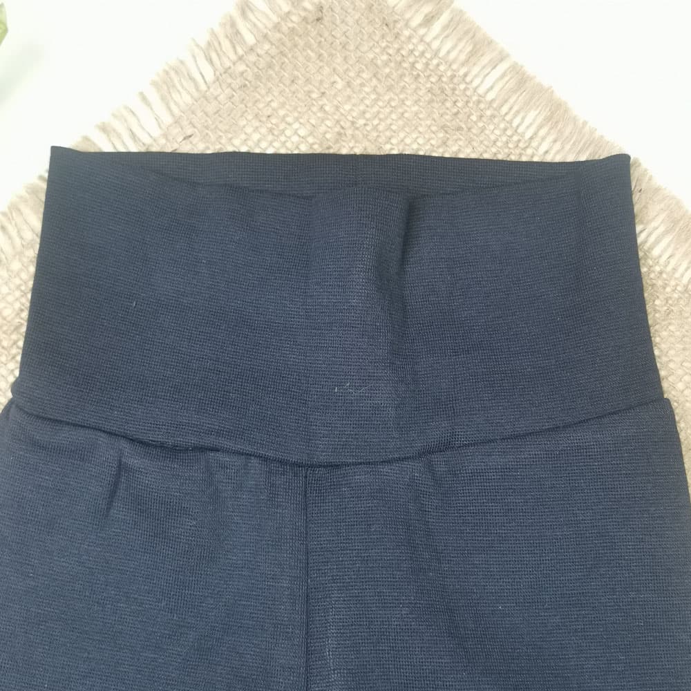 شلوار نوزادی اسلش برند h and m طرح کمرکش سورمه ای رنگ — تصویر ۶