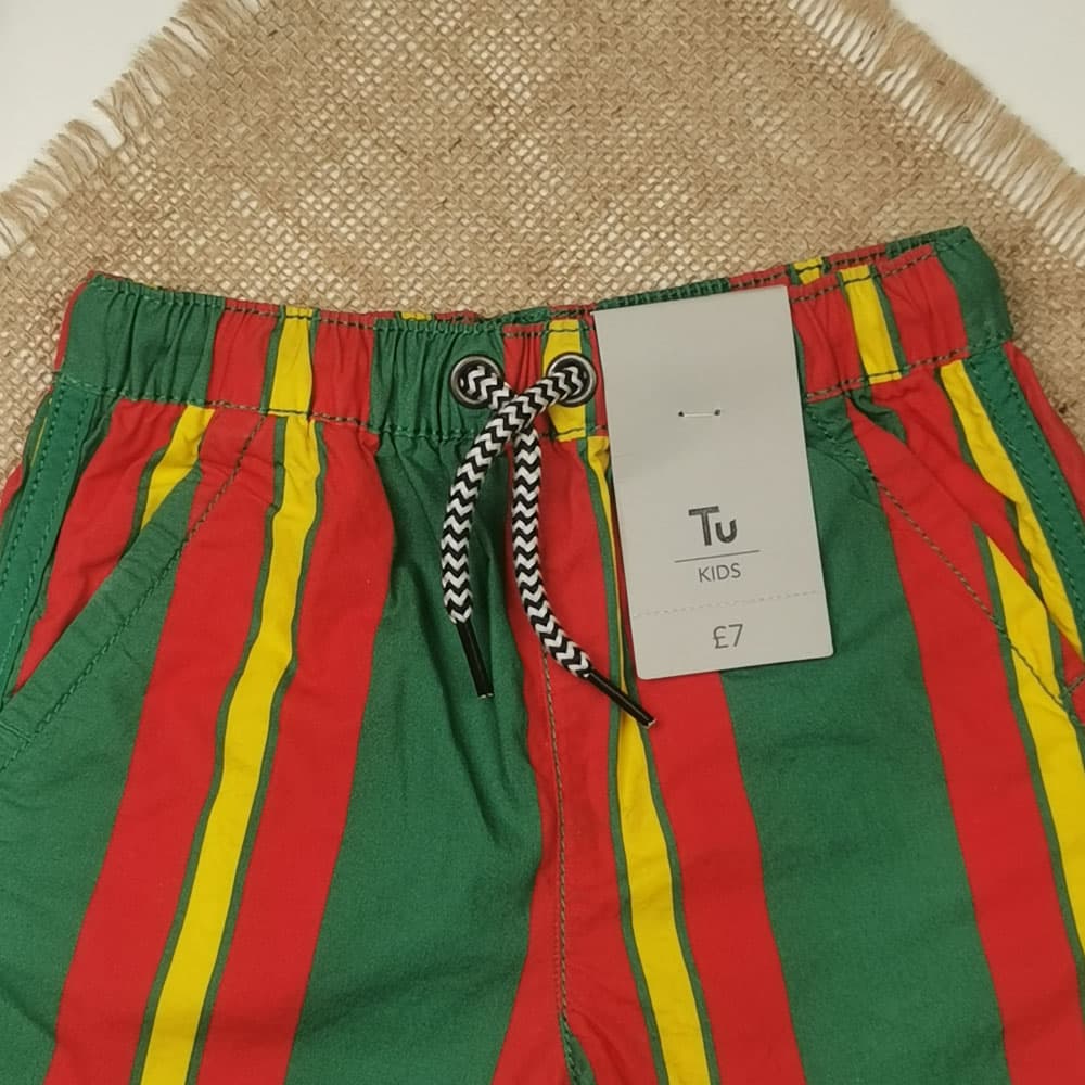 شلوارک پسرانه برند Tu طرح راه راه جیب دار کمربند دار سبز رنگ – 2 تا 3 سال — تصویر ۲