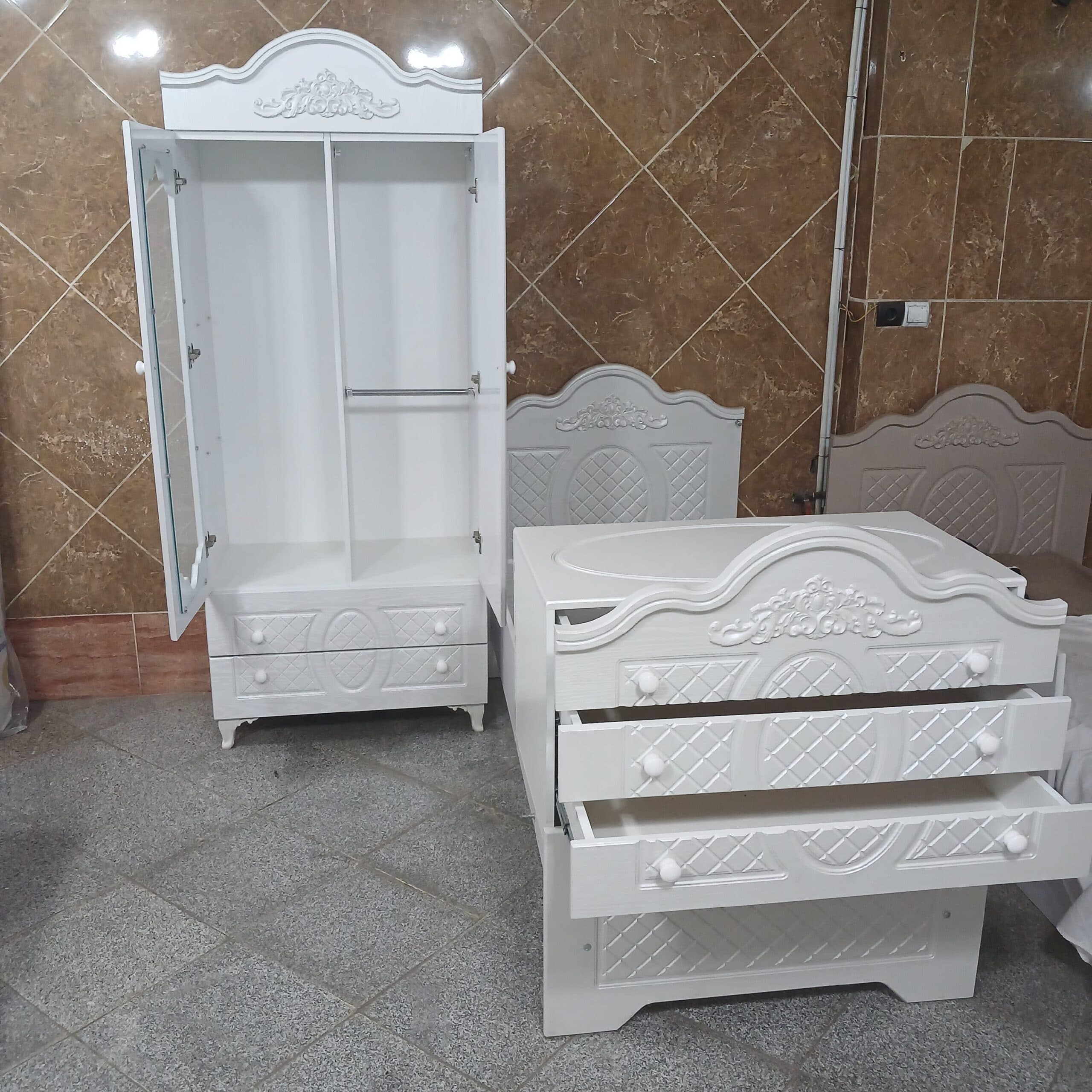 تخت و کمد نوزاد مدل تدی و پارادایس مبلمان فرنا مدل 1141482 — تصویر ۲