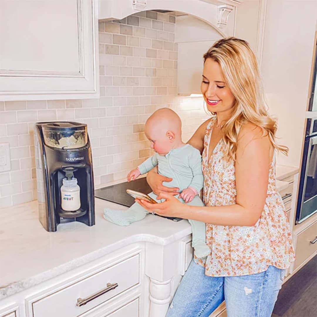 دستگاه شیر ساز بیبی برزا وای فای Baby Brezza Formula Pro Advanced WiFi — تصویر ۳