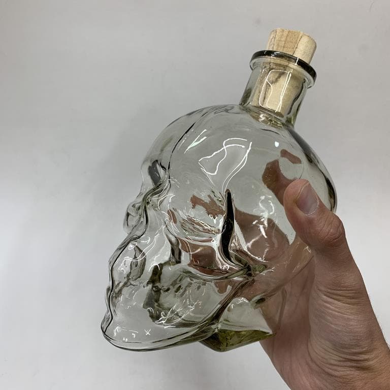 بطری جاماییکا طرح جمجمه — تصویر ۵