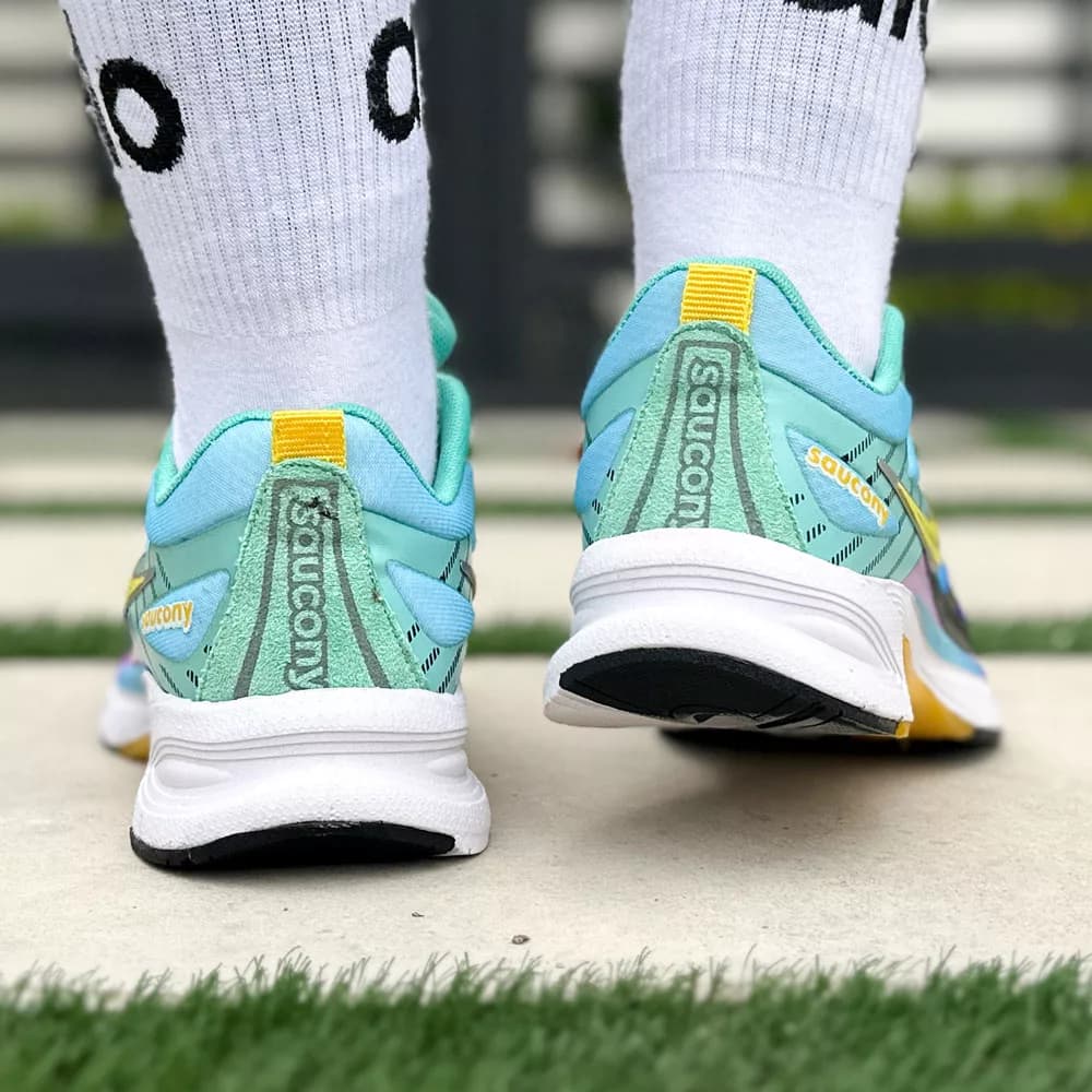 کتانی دخترانه Saucony بنفش کد 25835 — تصویر ۴