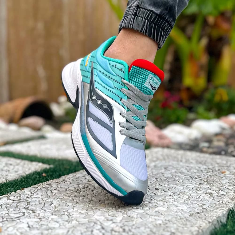 کتانی مردانه Saucony فیروزه ای کد 25832 — تصویر ۴