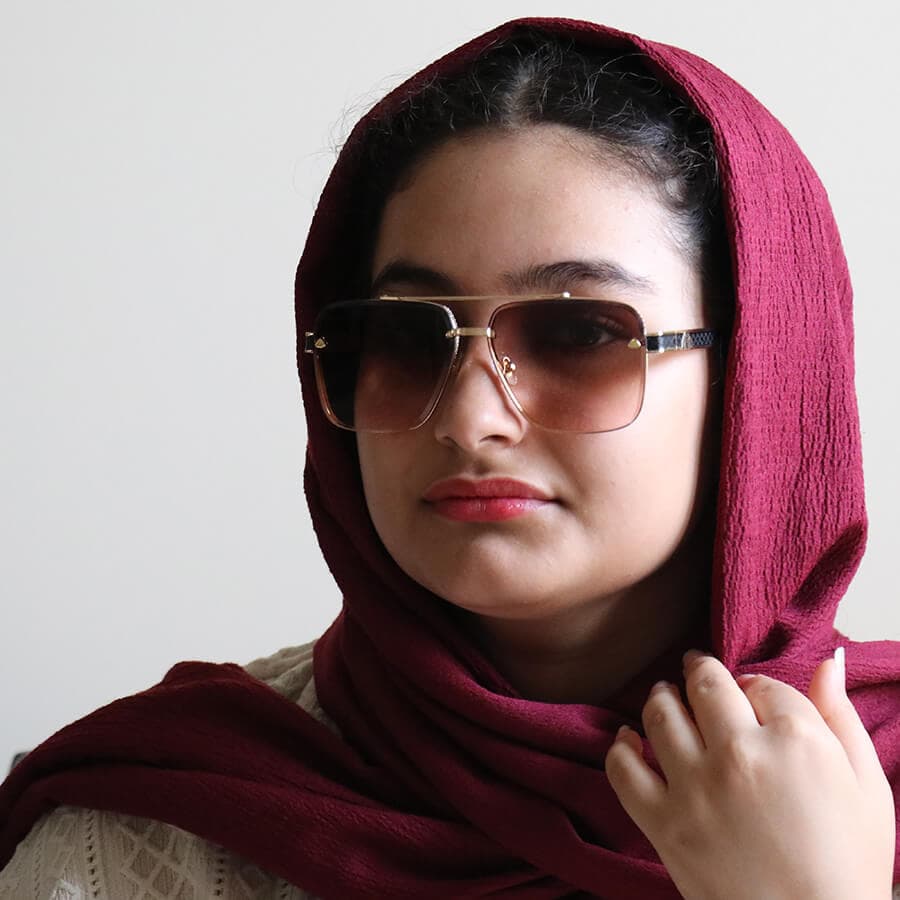 عینک میباخ با فریم طلایی رنگ، مربعی شکل و لنز شفاف و بی رنگ مدل BPS620 — تصویر ۲