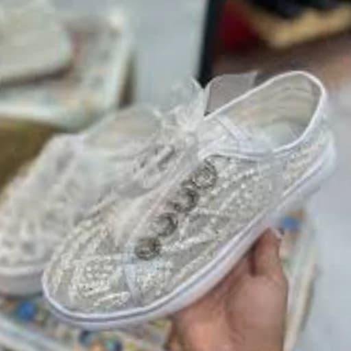 کفش کتونی زنانه عروس طرح دار