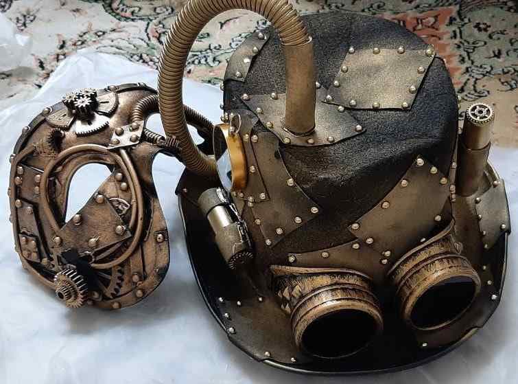 کلاه و ماسک فضایی