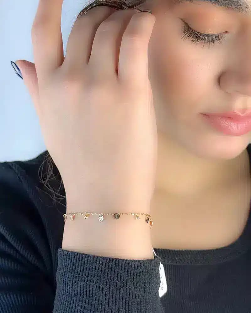 دستبند طلا مينيمال مدل البرنادو با آويز دايره